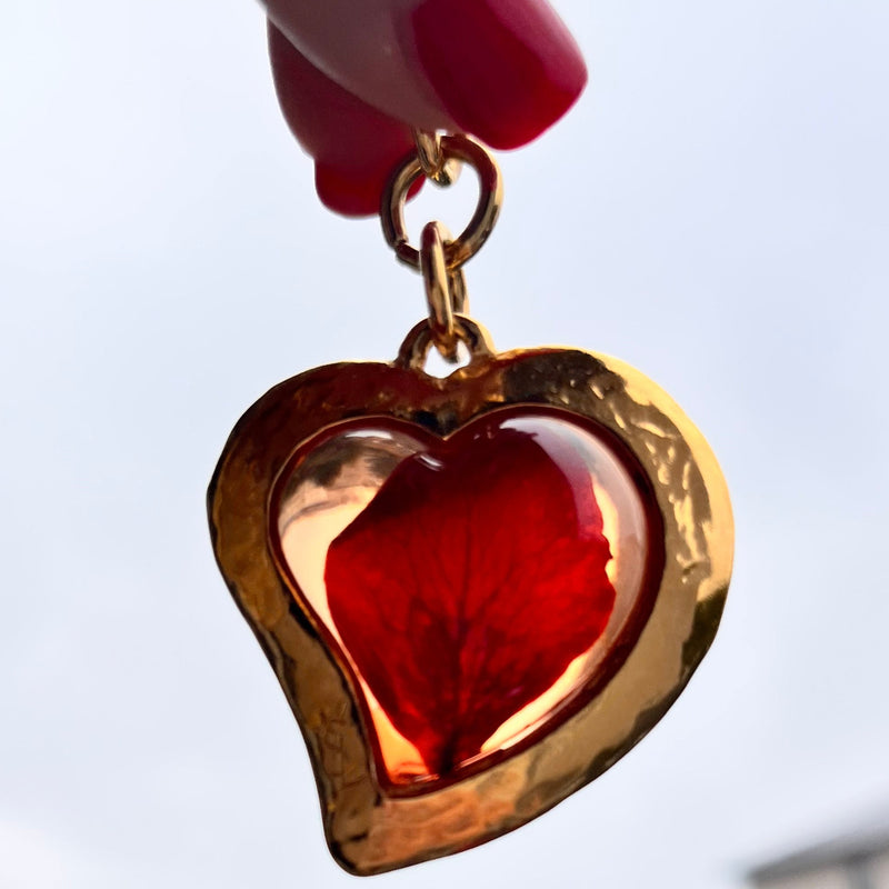 Yves Saint Laurent House "heart petal"